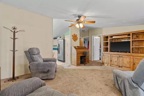 104 Runway Ln, Aurora, TX 76078 photo 5