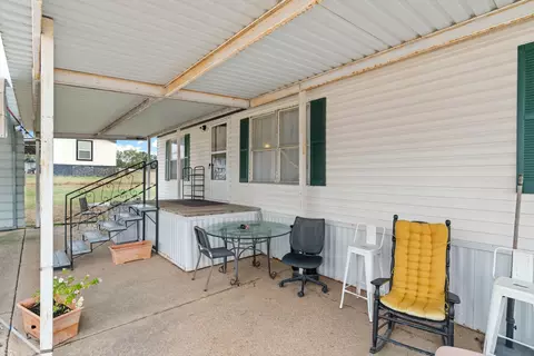 104 Runway Ln, Aurora, TX 76078 photo 3