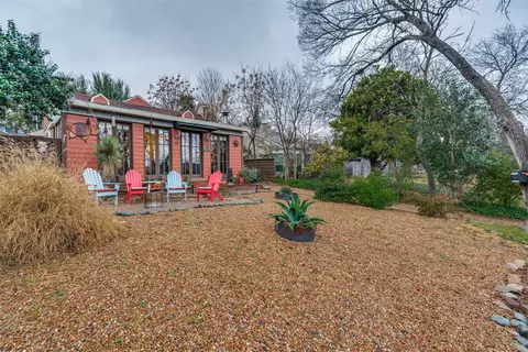 9235 E Lake Highlands Dr, Dallas, TX 75218
