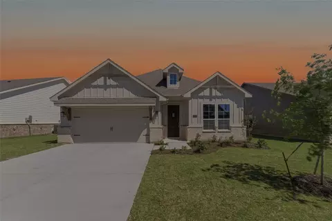 1225 Sabine River Ln, Springtown, TX 76082