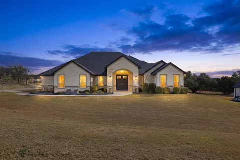 3036 Deer Ct, Weatherford, TX 76085