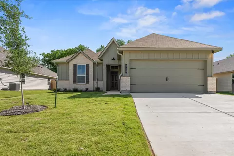 113 Adaline Bnd, Mcgregor, TX 76657