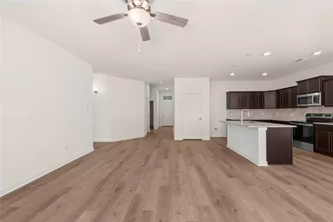Living - 113 Adaline Bnd, Mcgregor, TX 76657 photo 4 of 4