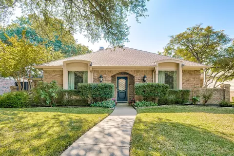 8808 Kenton Dr, Dallas, TX 75231