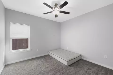 Bedroom - 502 David Davis Dr, Mcgregor, TX 76657 photo 4 of 4
