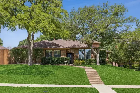 1229 Stonewall St, Garland, TX 75043