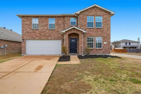 1333 Gayle St, Burleson, TX 76028