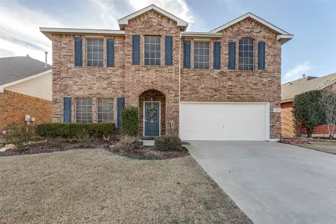 841 Kentucky Derby Ln, Fort Worth, TX 76179