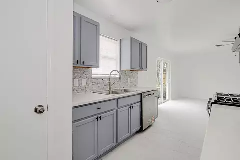 Kitchen - 1108 Davis St, Cleburne, TX 76033 photo 4 of 4