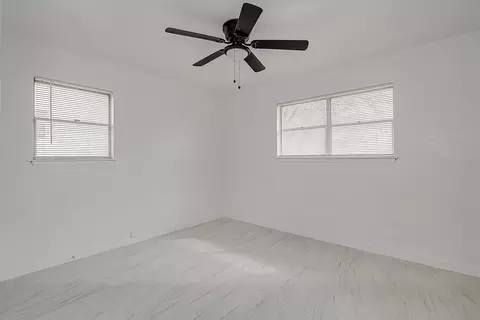 Bedroom - 1108 Davis St, Cleburne, TX 76033 photo 3 of 6