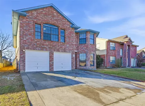 9094 Blue Ridge Trl, Fort Worth, TX 76118