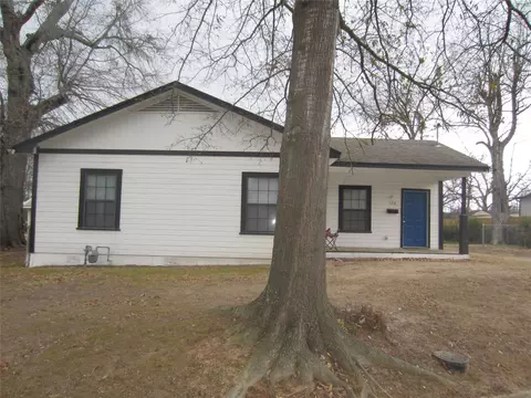 120 Goodman St, Sulphur Springs, TX 75482