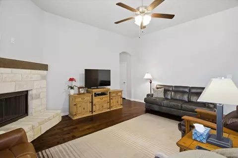 161 Chester Rd, Springtown, TX 76082 photo 14