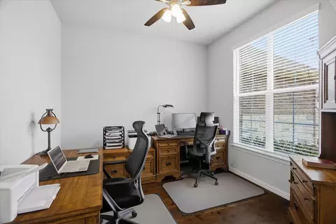 161 Chester Rd, Springtown, TX 76082 photo 8