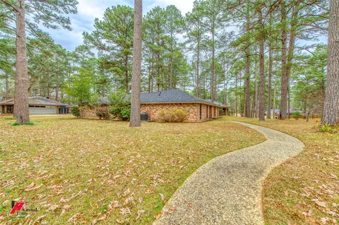 Exterior - 1404 N Acres Cir, Springhill, LA 71075 photo 4 of 6