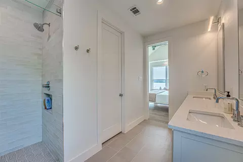 Bath - 13610 Park Harbor Dr, Eustace, TX 75124 photo 5 of 5