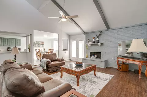 1007 Elk Grove Dr, Richardson, TX 75081