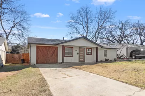 610 Stonewall Dr, Euless, TX 76039