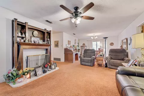 110 Hackberry St, Lancaster, TX 75146 photo 9