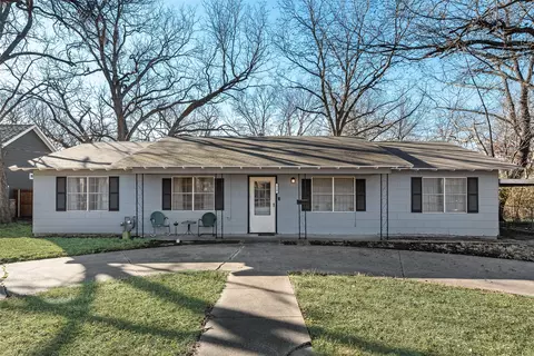 110 Hackberry St, Lancaster, TX 75146 photo 4