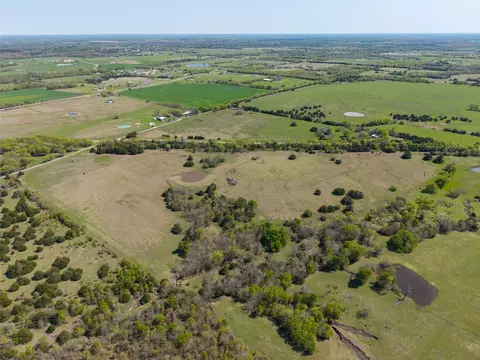 35 Ac County Road 1046, Celeste, TX 75423 photo 10