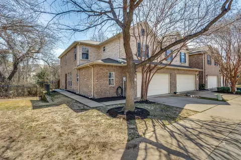 252 Turnberry Ln, Lewisville, TX 75067