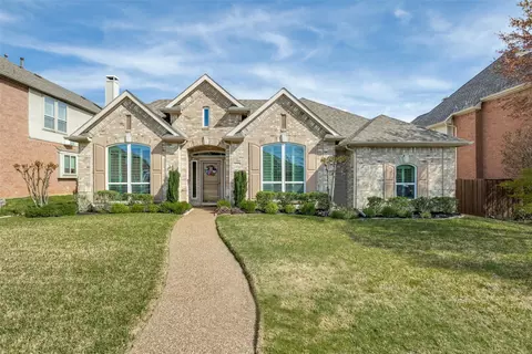 6733 Waterway Ct, Plano, TX 75093