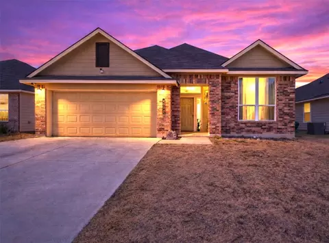 4032 Centerfire Rd, Waco, TX 76705