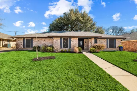 1807 Rhinevalley Dr, Arlington, TX 76012