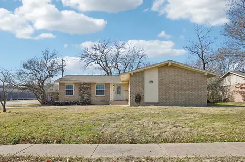 596 Surf St, Lewisville, TX 75067