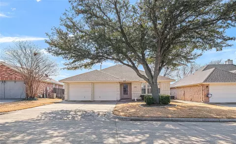 3808 Staghorn Cir N, Fort Worth, TX 76137