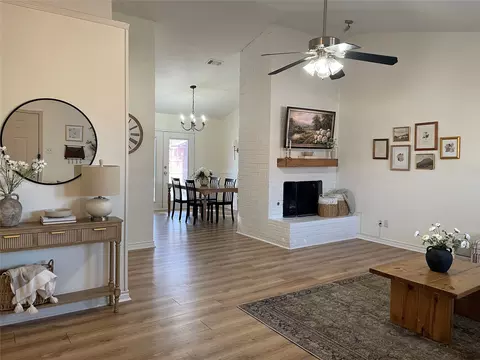 3801 Lofland Ln, Rowlett, TX 75088