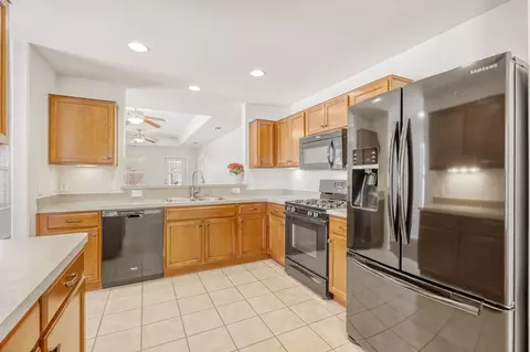 2462 Honeybee Ln, Frisco, TX 75036