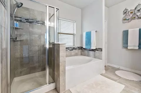 Bath - 9112 Conroe Dr, Argyle, TX 76226 photo 1 of 5