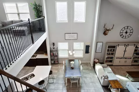Entry Way - 9112 Conroe Dr, Argyle, TX 76226 photo 5 of 7