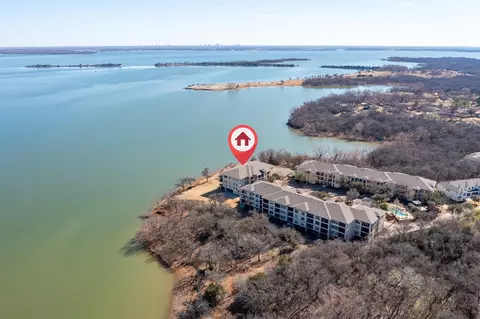 500 Waters Edge Dr #313, Lake Dallas, TX 75065