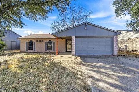 5805 Ridgecove Dr, Garland, TX 75043