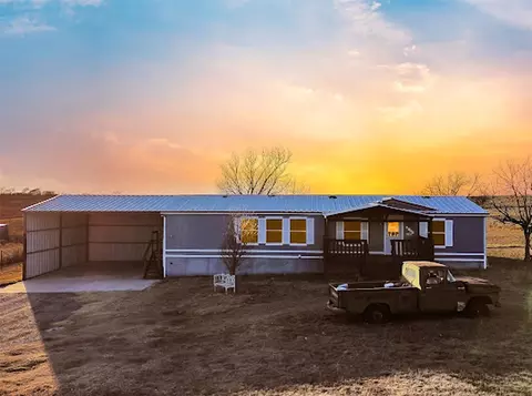 6104 Hawk Ct, Joshua, TX 76058
