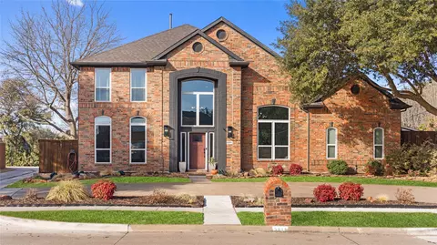 5811 Abingdon Dr, Richardson, TX 75082