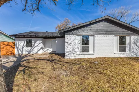 9505 Frostwood St, Dallas, TX 75217