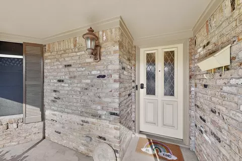 846 Creekridge Dr, Dallas, TX 75218