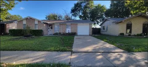914 Shorehaven Dr, Garland, TX 75040