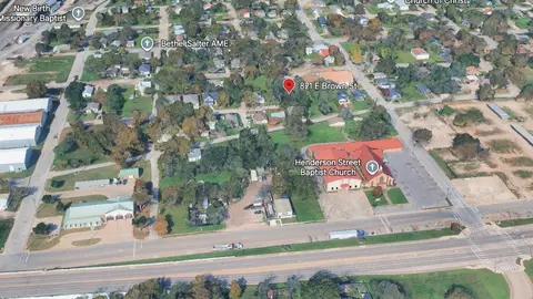 821 E Brown St, Cleburne, TX 76031