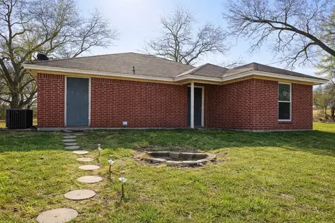 374 County Road 2315, Decatur, TX 76234