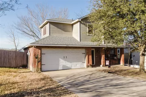 303 Pasley St, Waxahachie, TX 75165