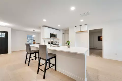 5645 Comer Dr, Fort Worth, TX 76134