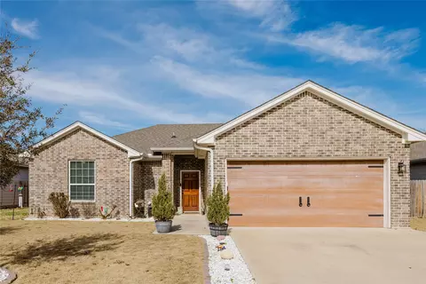 404 Colony St, Eastland, TX 76448