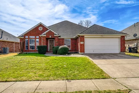 4733 Auburn Ridge Dr, Fort Worth, TX 76123