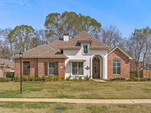 631 Ashley River Rd, Shreveport, LA 71115