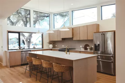 9028 Santa Clara Dr, Dallas, TX 75218
